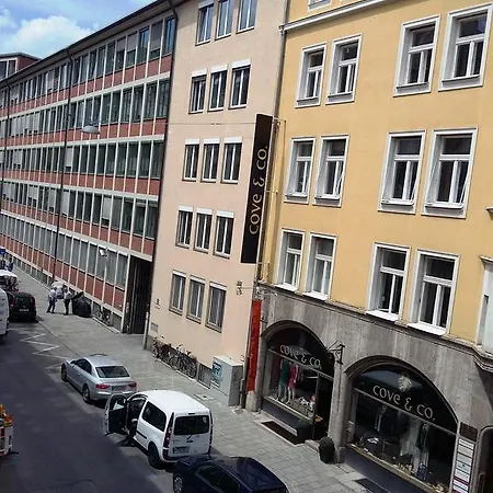 Asam Szálloda