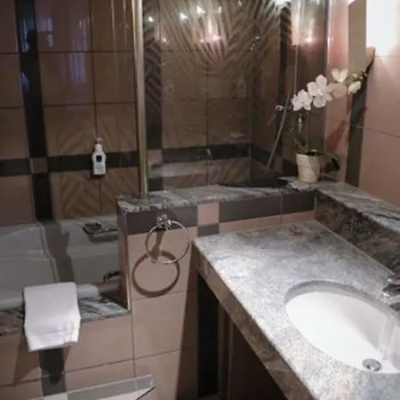 Asam 4*